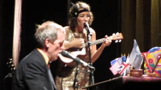 Hugh Laurie - Brussels 11.06.2013 - 08 - Junco Partner