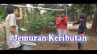 Download lagu Clothesline Commotion mp3