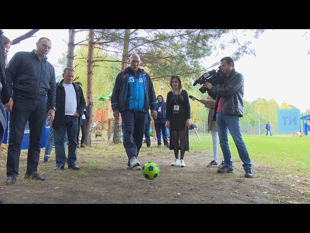 Николай Валуев сыграл в футгольф с участниками форума «Золото тюрков» в Казани