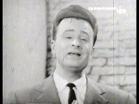1957 Belgium: Bobbejaan Schoepen - Straatdeuntje (8th at Eurovision Song Contest) SUBTITLED