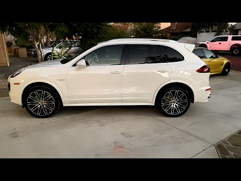 2016 Porsche Cayenne S E-Hybrid - C & B