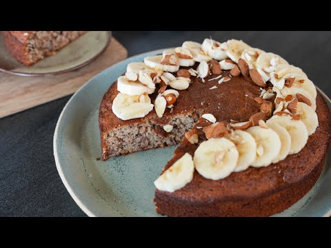 Almond pulp and homemade almond milk cake