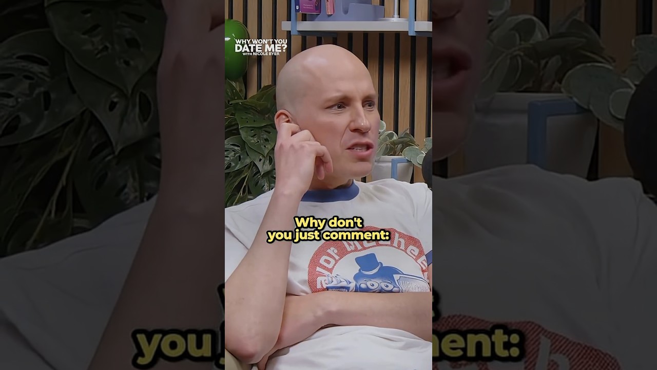 Reading mean comments with Trixie Mattel