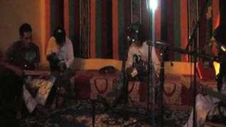 Tessalit Tinariwen et Terakaft au studio d'enregistrement en 2009  - Studio 2