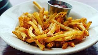 Hitze lässt Kartoffeln schrumpfen: Belgische Pommes Frites in Gefahr