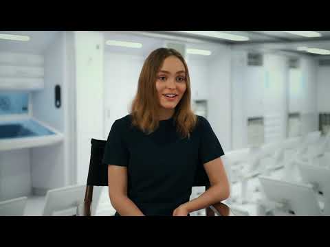 Lily Rose Depp Interview 'Voyagers'