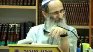 15421-1 מדוע משה שם עצמו מחוץ לישראל?