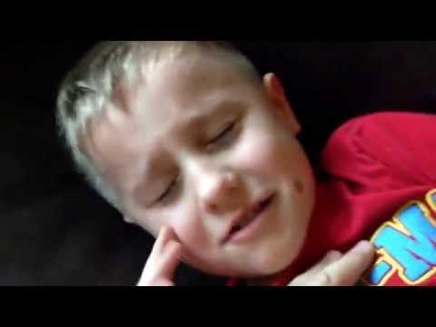 download lagu mp3 mp4 Mad Earrings, download lagu Mad Earrings gratis, unduh video klip Mad Earrings