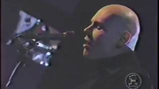 Smashing Pumpkins – Fashion Awards Crestfallen Performance – 1998