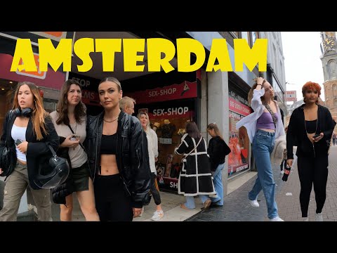 Explore Amsterdam, Herengracht To Reguliersbreestraat, Rembrandtplein. Where are these girls going!