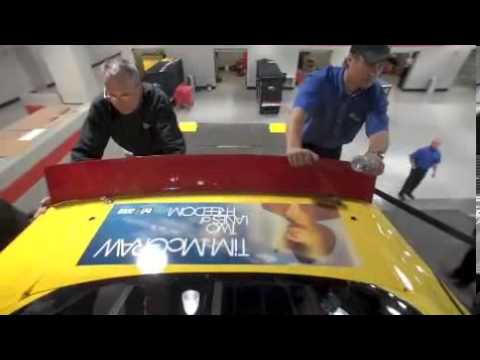 Tim McGraw and Pennzoil - No. 22 car load in!