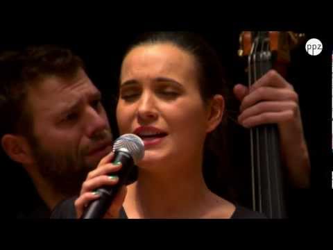 Nina Strnad: Vila z rimskega zidu