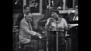 Duke Ellington &amp; Ella Fitzgerald - Cotton Tail [video, 30 gennaio 1966, Teatro Lirico di Milano]