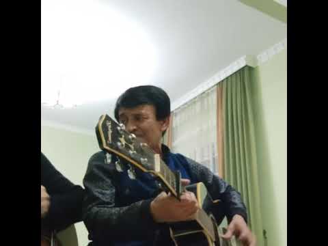 Gahryman Öwezow - Degişme gitara aydym. #turkmengitara