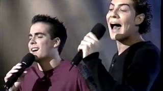 Naím Thomas y David Bisbal - Adoro