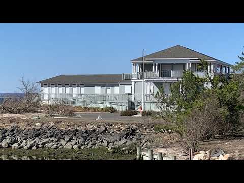 Lattingtown Harbor Beach
