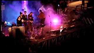 Borrkia Big Band - Fammi un vino...(Feat. Mimmo Mollica) - Live Piazza dei Priori Volterra (2014)