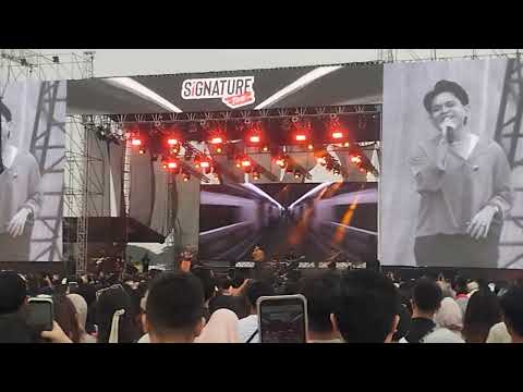 Juicy Luicy & Adrian Khalif-SIALAN--PLAYLIST FESTIVAL 2023 BANDUNG