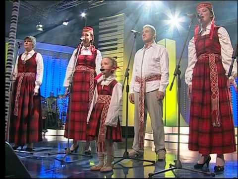 Zaļkalniņu ģimene (ZIBSNĪ ZVAIGZNES AIZ DAUGAVAS)