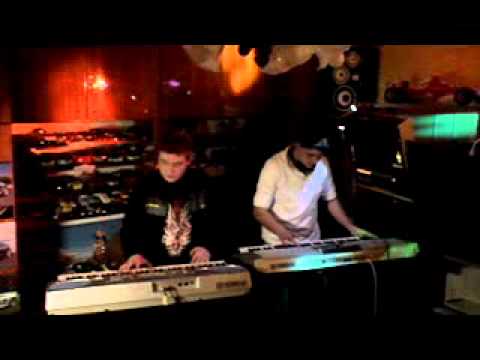 TRANCE on keyboard-cover(DJ(e)Scap& xxurbanosxx)-LiveDjFlo