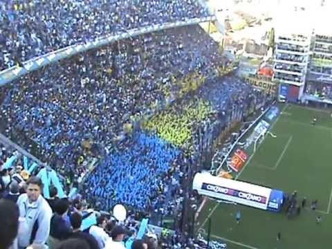 "boca river 2013 INGRESA LA 12 Y RECIBIMIENTO.." Barra: La 12 • Club: Boca Juniors • País: Argentina