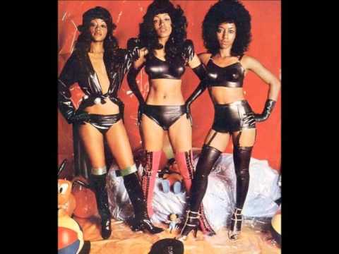THE THREE DEGREES (WOMAN IN LOVE)