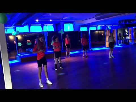 Endorfins Dansskola Streetdance sön 18:05 VT-21