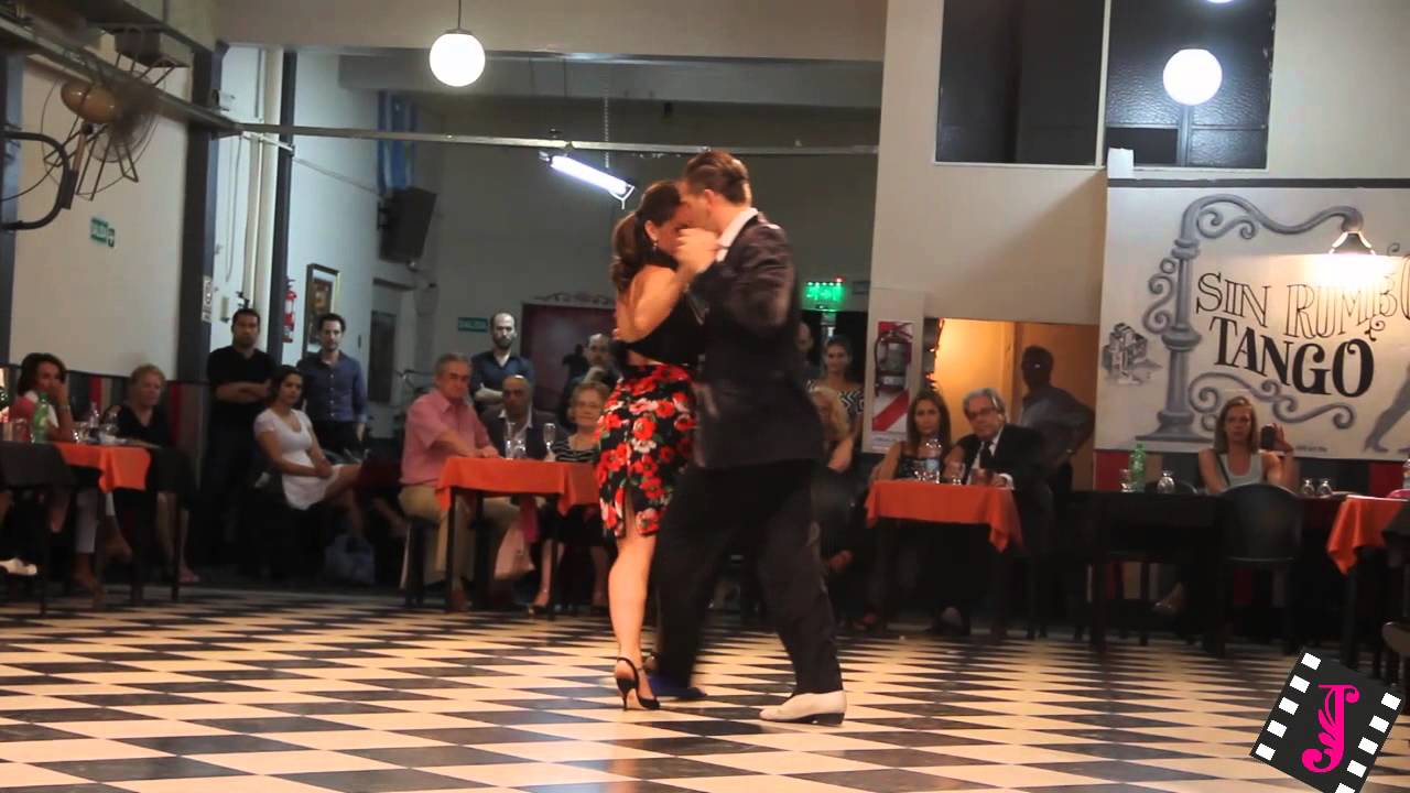 LUCAS MOLINA GAZCON Y JUDIT SOMOS en el SIN RUMBO 01