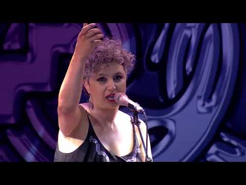 "Ella ya me olvidó" - Luciana Jury en Cosquín 2018