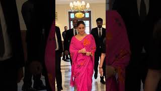 Download lagu Kareena Kapoor Exudes Grace & Elegance in This Stunning Frame | Starry Scoop mp3 Download lagu Kareena Kapoor Exudes Grace & Elegance in This Stunning Frame | Starry Scoop mp3