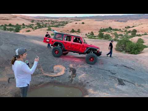 Escalator Obstacle Rescue on Hell's Revenge Off Roading Trail