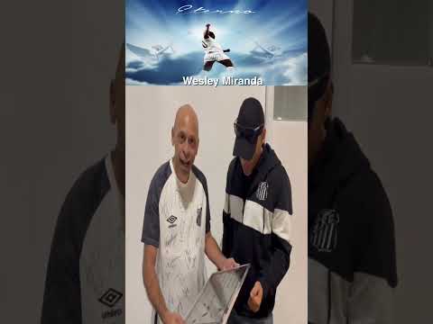 Edinho, filho de Pelé, recebe pelo pai homenagem póstuma da ASSOPHIS