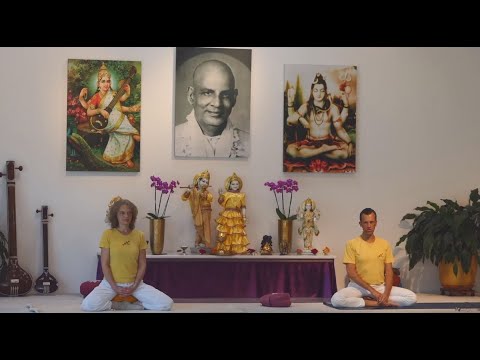 Yoga Vidya "Ankommensstunde" mit Udo Grundreihe Mittelstufe Yoga Vidya Live 16.30 Uhr 11.09.2020