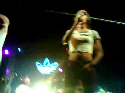 Calma Pueblo . Calle 13 @FiestaAdidas