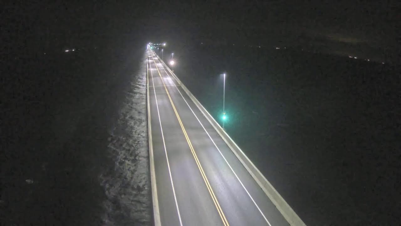 Live webcam view of Confederation Bridge Cam