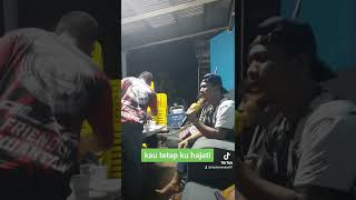 Download lagu kau tetap ku hajati cover by adik beradik mp3