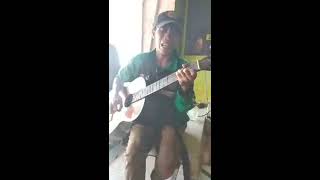 Download lagu Viral lagu tentang Corona ciptaan sendiri Sahril Pengamen Jalanan Surabaya mp3