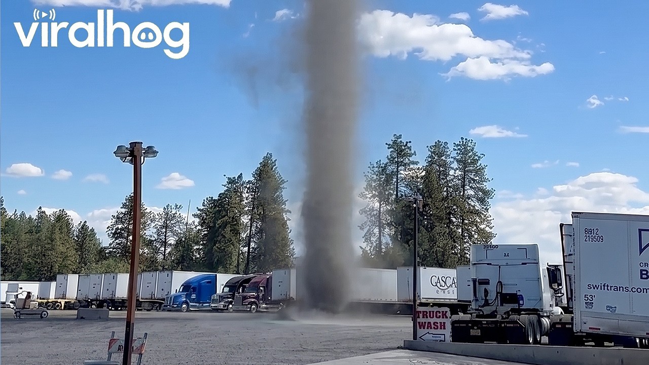 Baby Tornado in Spokane, Washington || ViralHog