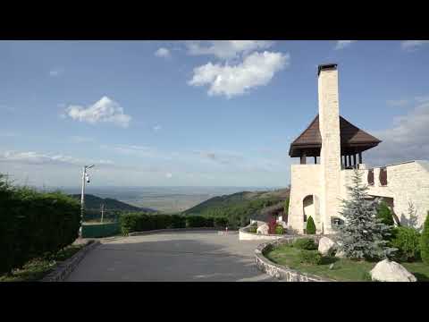 Castelnor -  Priveliști de poveste  din foișor