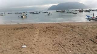 preview picture of video 'Maen di Pantai karanggoso'