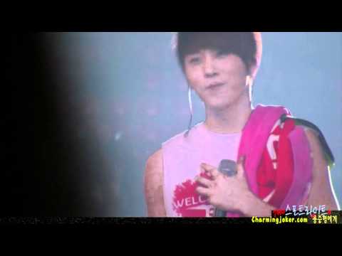 [FANCAM] 110218 Junhyung - I like you the best @ Welcome Back to BEAST Airline #10