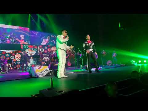 Los Caligaris con Pedro Fernández Auditorio Nacional