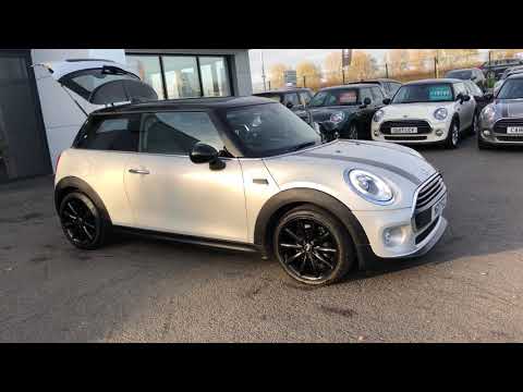 Mini Cooper 3-Door Hatchback 1.5 Manual  -  NG17 FZJ