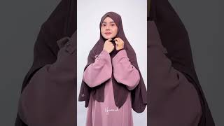 Download lagu Tutorial cara pemakaian pasmina bandana. Tampil syari tetap stylish mp3