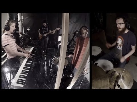 SISTER WOOD - Slow Mover (Live Session)