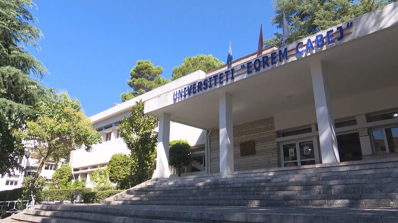 Universiteti “Eqrem Çabej” pret 300 student në raundin e parë/Prioritet për programet Biologji-Kimi dhe Matematikë-Informatikë