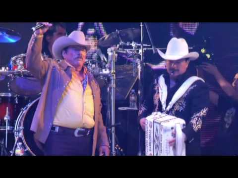 Los Invasores de Nuevo León 'El Reencuentro' Vol 1 en Vivo - Ni Dada La Quiero