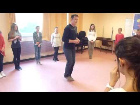 Stage Yaouank - Dañs Plinn ou Fañch avec Anthony Guyader du Cercle de Saint Nicolas du Pelem