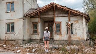 Young Woman Renovates an Abandoned House Alone for Under $10,000
