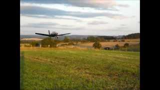 preview picture of video 'Morane-Saulnier Rallye landing'